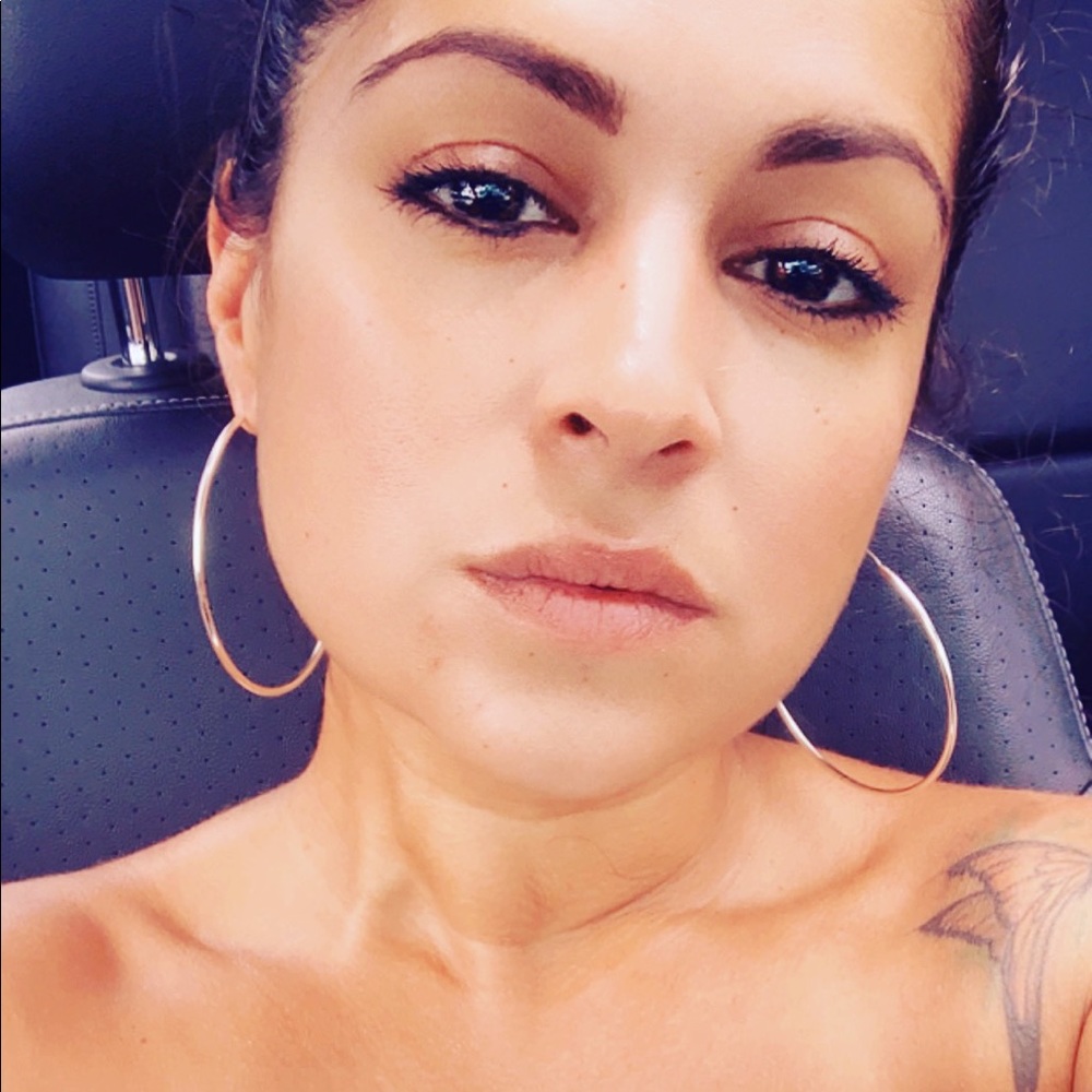 Meet your Posher, Karla